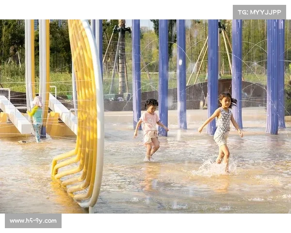 成都东安湖生态区创新公园观赛模式吸引数千观众热情参与